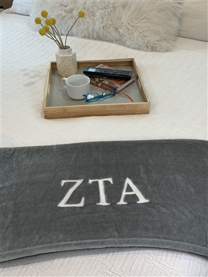 Grey Plus Blanket - Zeta